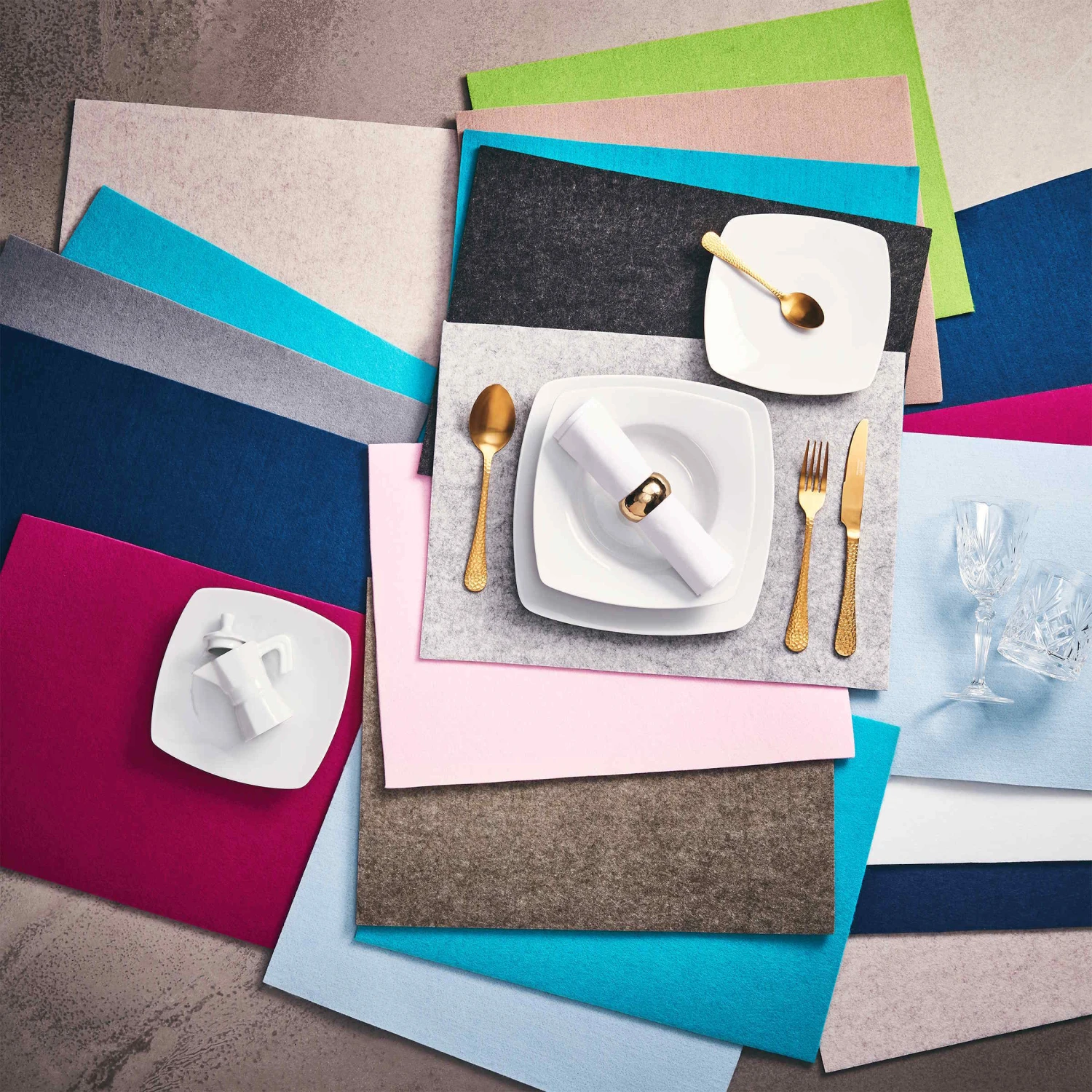 6x Tischset 33x45cm FELTO In Hellgrau – Bild 3