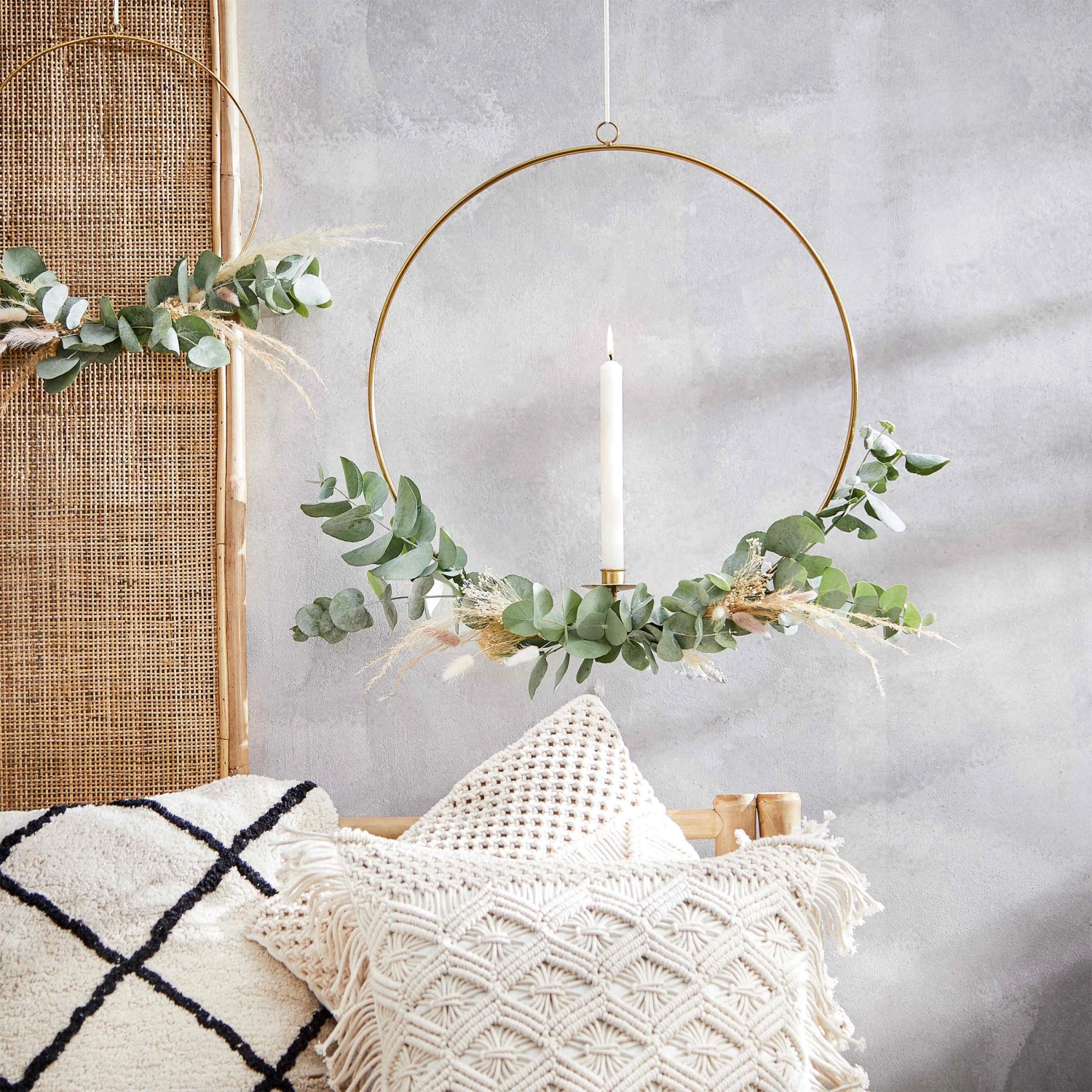 Hängedeko-Ring Für Stabkerze Ø50cm LUNA In Gold – Bild 2